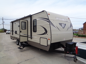 Reasons to Consider Travel Trailers in Des Moines IA for Your RV Adventures