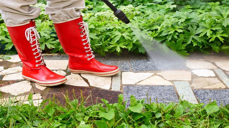 3 Reasons to give your home a power wash in Howell, NJ