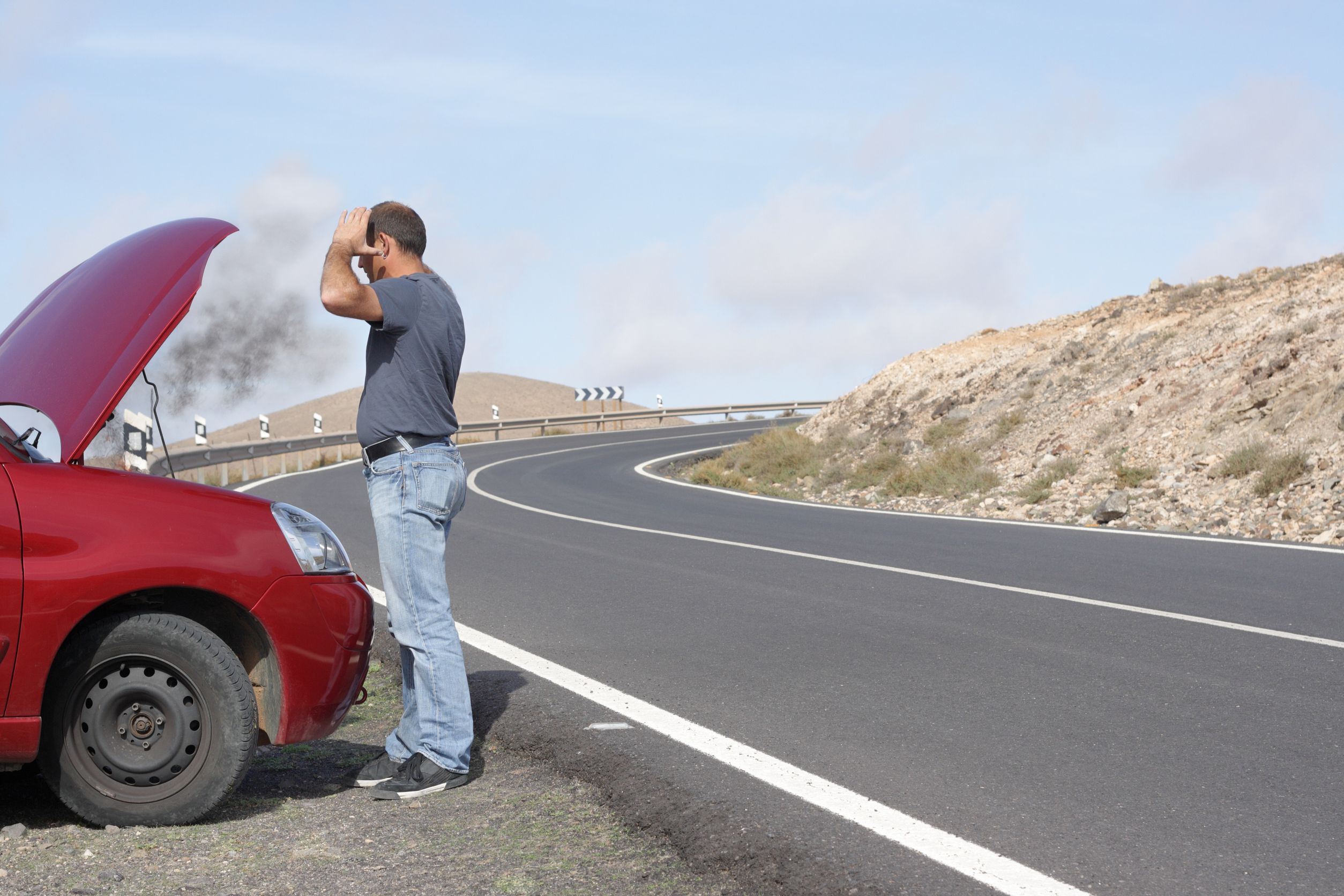 7 Things to Look For in Roadside Assistance Services