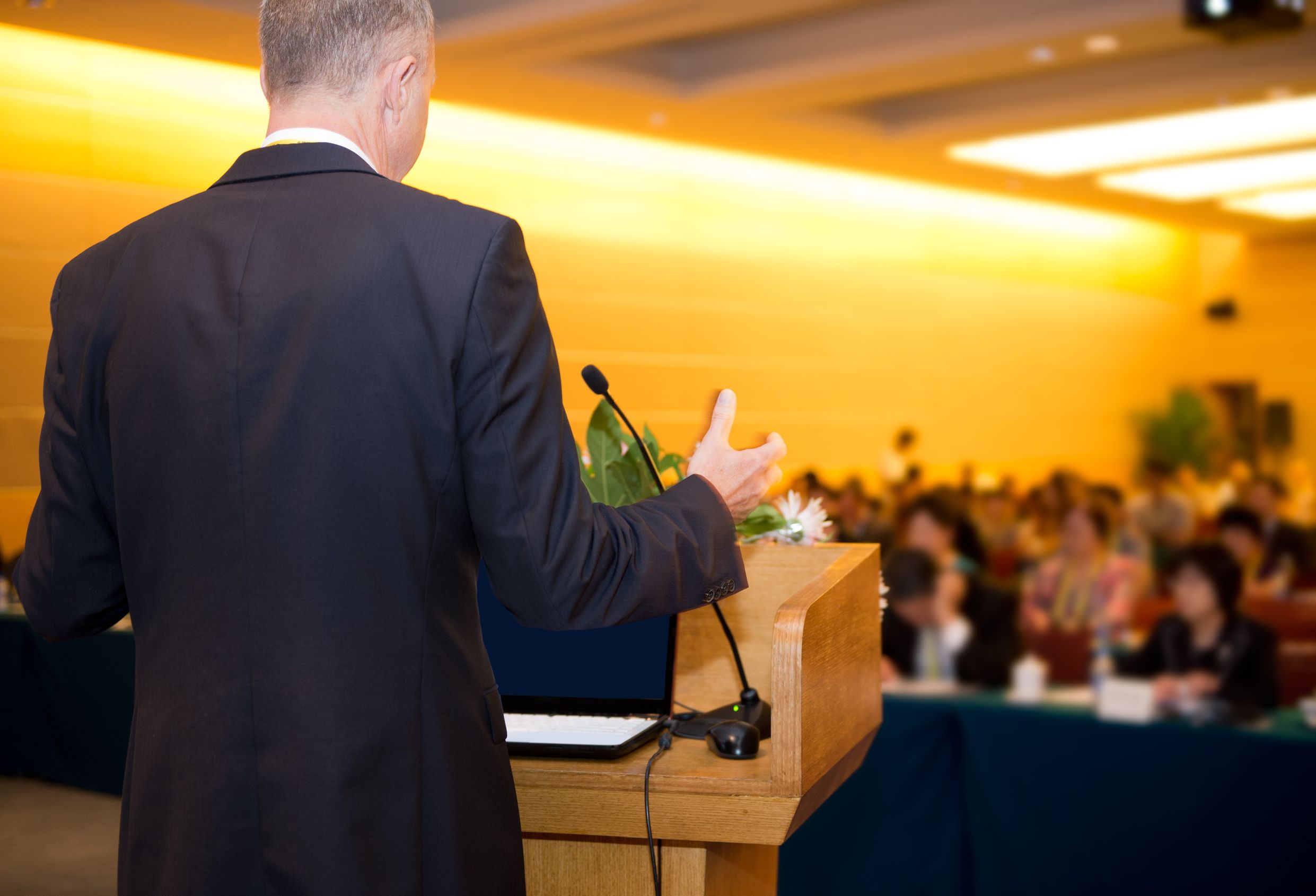 10 Topics A Financial Services Keynote Speaker Should Speak On