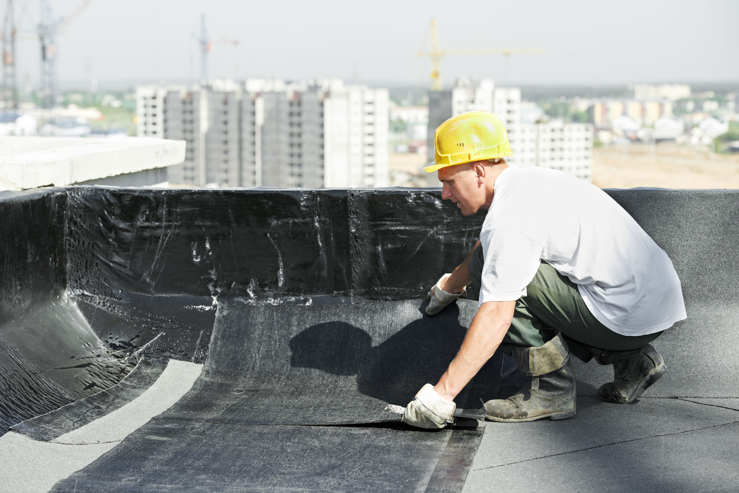 Why You Need to Use a Commercial Roofer in South Florida