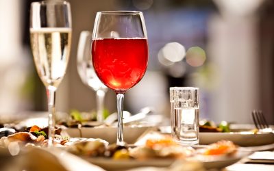 Where to Enjoy the Best Drinks During Happy Hour Wisconsin Dells Offers Visitors
